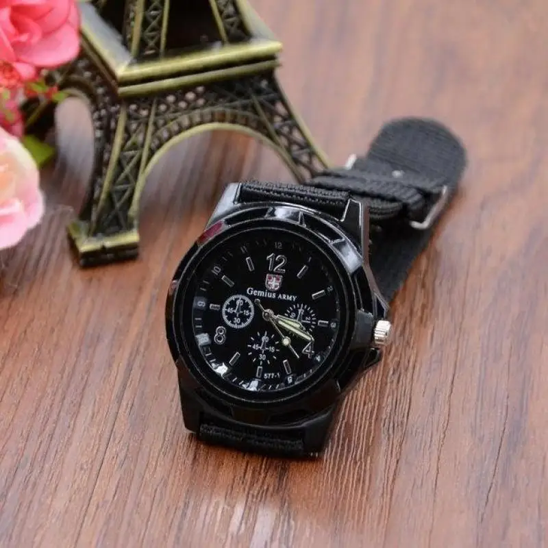 Fashion Round Quartz Stainless Dial Casual Sport Wrist Watches Fabric Strap Fashionable Clock for Waterproof Wristwatch for Men
Fashion Round Quartz Stainless Dial Casual Sport Wrist Watches Fabric Strap Fashionable Clock for Waterproof Wristwatch for Men