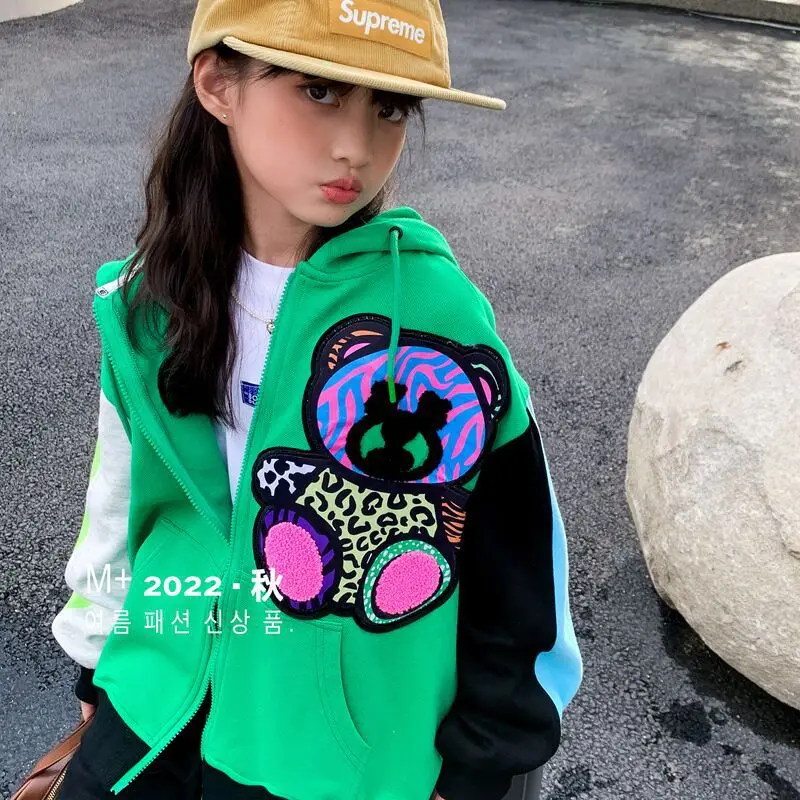 Children's clothing autumn jacket boys and girls 2022 children's trendy baseball clothing casual color matching jacket trend
Children's clothing autumn jacket boys and girls 2022 children's trendy baseball clothing casual color matching jacket trend
