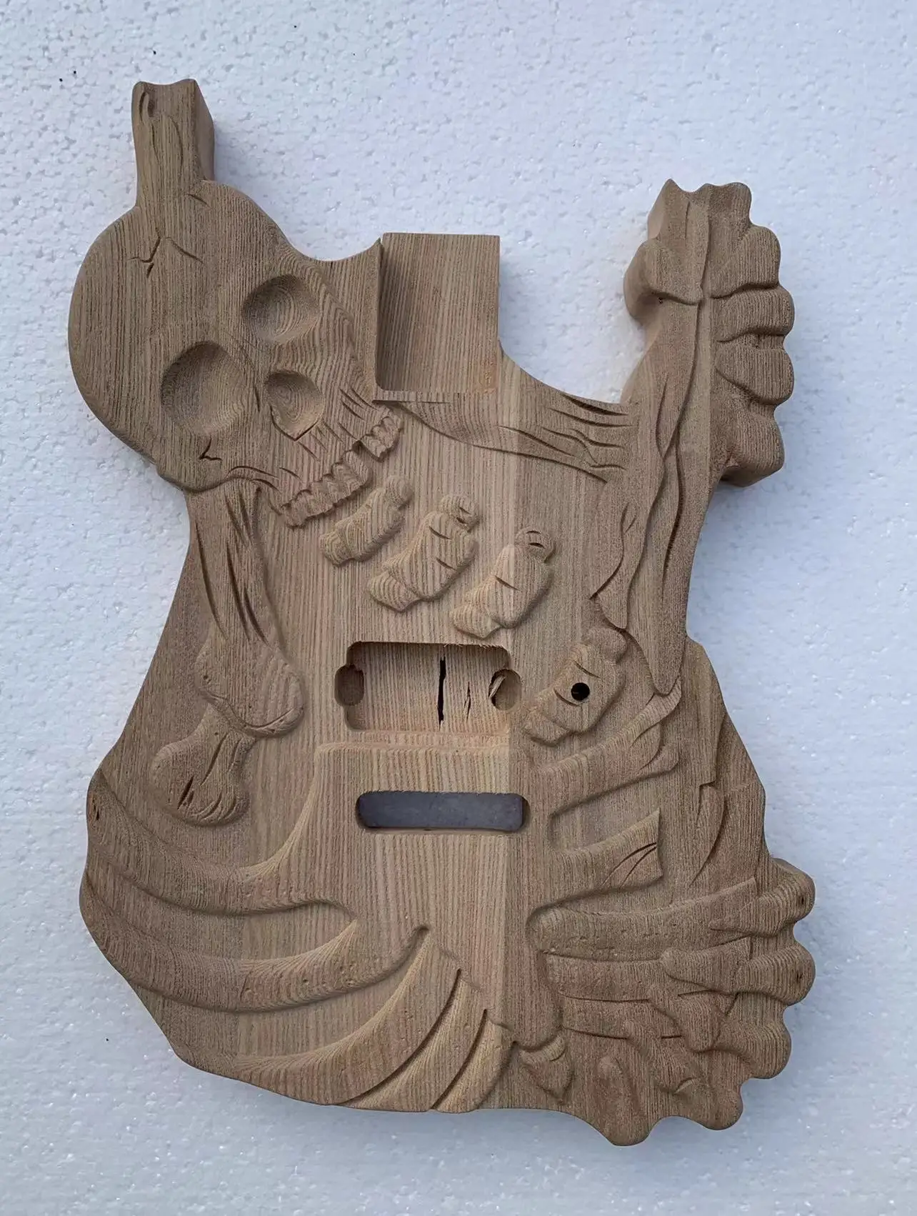 DIY (Not New) Custom Electric Guitar Carved Body 2pcs Ash Wood in Stock Discount Free Shipping
DIY (Not New) Custom Electric Guitar Carved Body 2pcs Ash Wood in Stock Discount Free Shipping