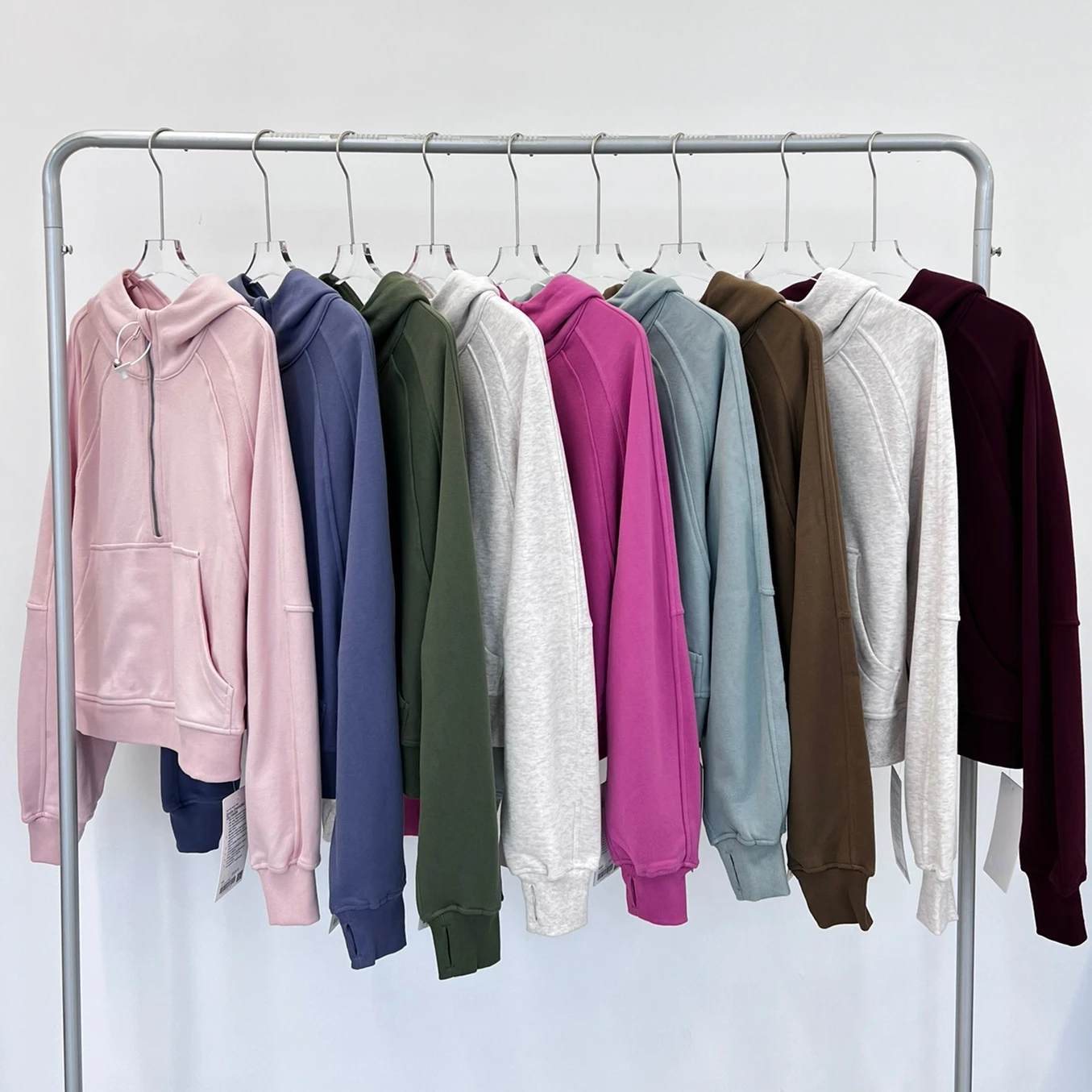 High Quality 2021 New Zipper Pullover Sports Cotton Yoga Wear Hoodies Sweatshirts Woman
High Quality 2021 New Zipper Pullover Sports Cotton Yoga Wear Hoodies Sweatshirts Woman