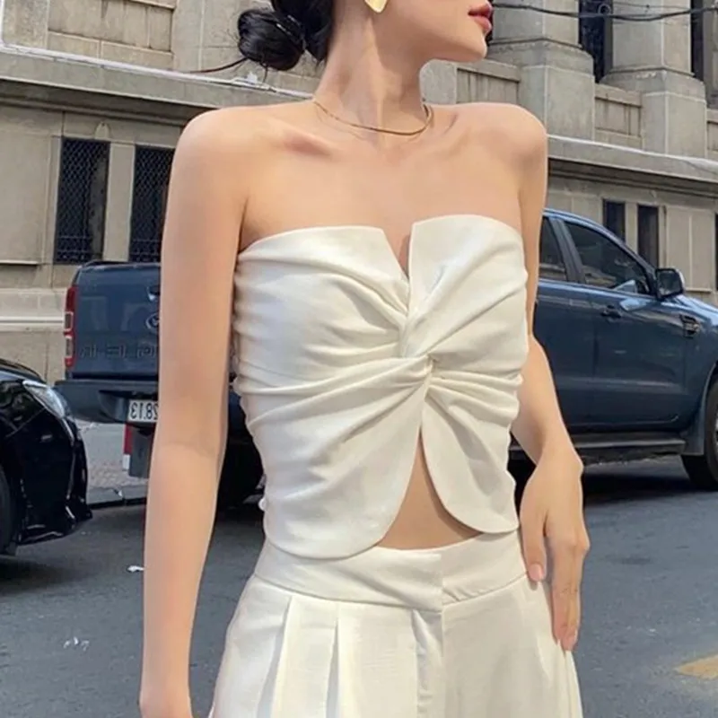 Fashion Short Bow Slim Sleeveless Tube Top Women Sexy Chic Strapless Backless Crop Tops Summer Vest Camisole for Club Party Y2K
Fashion Short Bow Slim Sleeveless Tube Top Women Sexy Chic Strapless Backless Crop Tops Summer Vest Camisole for Club Party Y2K