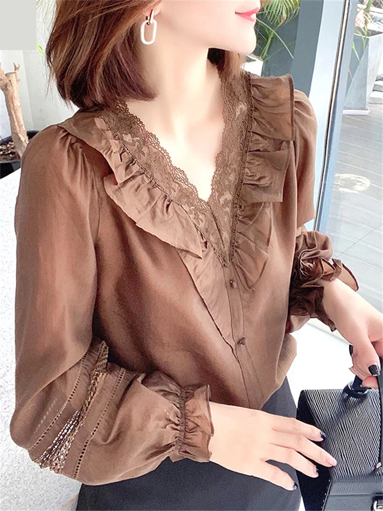 New Casual V-neck Embroidered Lace Solid Color Elegant Office Lady Loose Straight Long Sleeve Shirts Spring Autumn Blouses Women
New Casual V-neck Embroidered Lace Solid Color Elegant Office Lady Loose Straight Long Sleeve Shirts Spring Autumn Blouses Women
