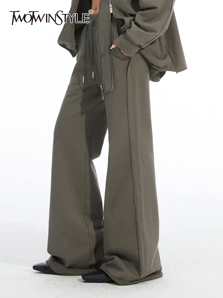 Женские брюки-клеш TWOTWINSTYLE, однотонные повседневные длинные брюки составного кроя с высокой талией и необработанным подолом 
Женские брюки-клеш TWOTWINSTYLE, однотонные повседневные длинные брюки составного кроя с высокой талией и необработанным подолом