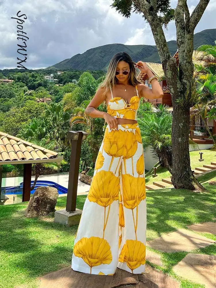 Elegant Printed Two Pieces Set Women Chic Thin Sleeveless Strap Top High Waist Loose Pants Suits Summer Fashion Vacation Outfit
Elegant Printed Two Pieces Set Women Chic Thin Sleeveless Strap Top High Waist Loose Pants Suits Summer Fashion Vacation Outfit