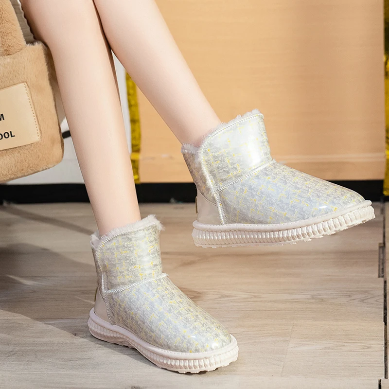 2022 Waterproof Non Slip Furry Platform Ankle Boots Snow Boots Women Winter Warm Thicken Plush Booties Chunky Fuzzy Cotton Shoes
2022 Waterproof Non Slip Furry Platform Ankle Boots Snow Boots Women Winter Warm Thicken Plush Booties Chunky Fuzzy Cotton Shoes