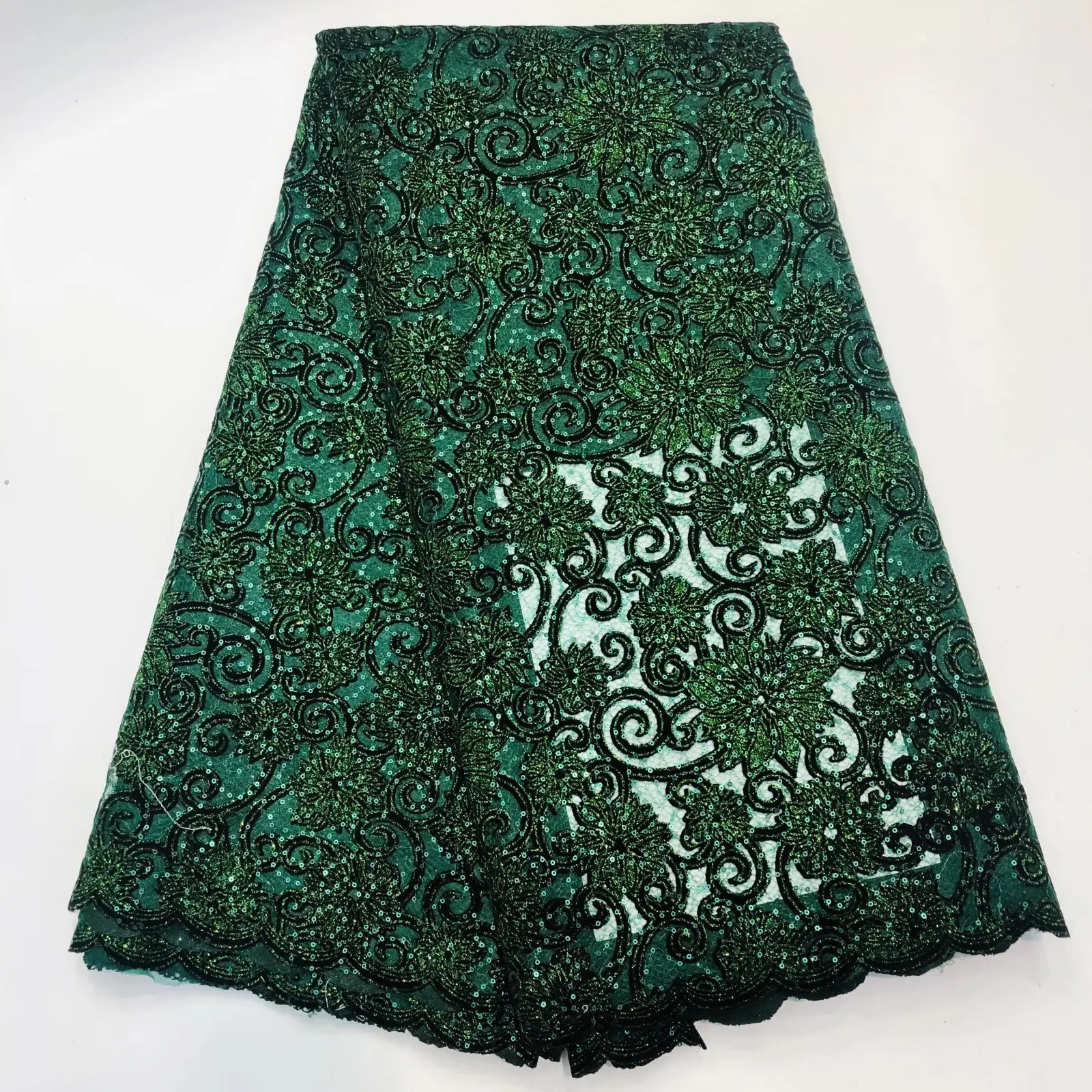 Африканская бархатная кружевная ткань, Высококачественный кружевной материал с блестками, французская Тюлевая кружевная ткань для свадебного шитья
Африканская бархатная кружевная ткань, Высококачественный кружевной материал с блестками, французская Тюлевая кружевная ткань для свадебного шитья