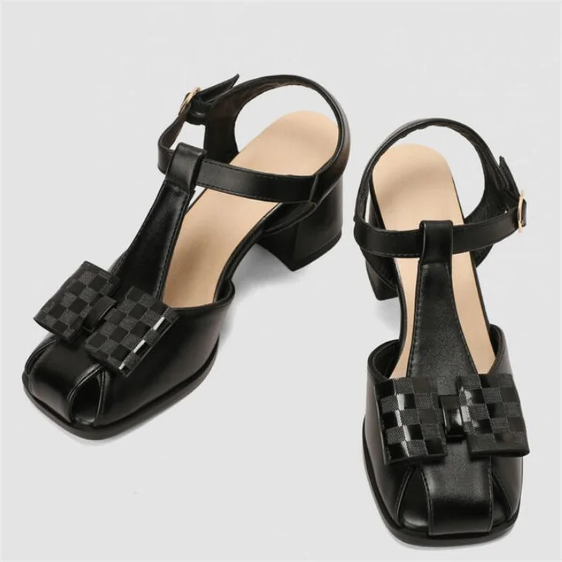 Women's Sandals Summer New Thick Heel T-Buckle Bow Word Buckle Princess Shoes High Quality Casual Roman Sandals Size 34-43
Women's Sandals Summer New Thick Heel T-Buckle Bow Word Buckle Princess Shoes High Quality Casual Roman Sandals Size 34-43