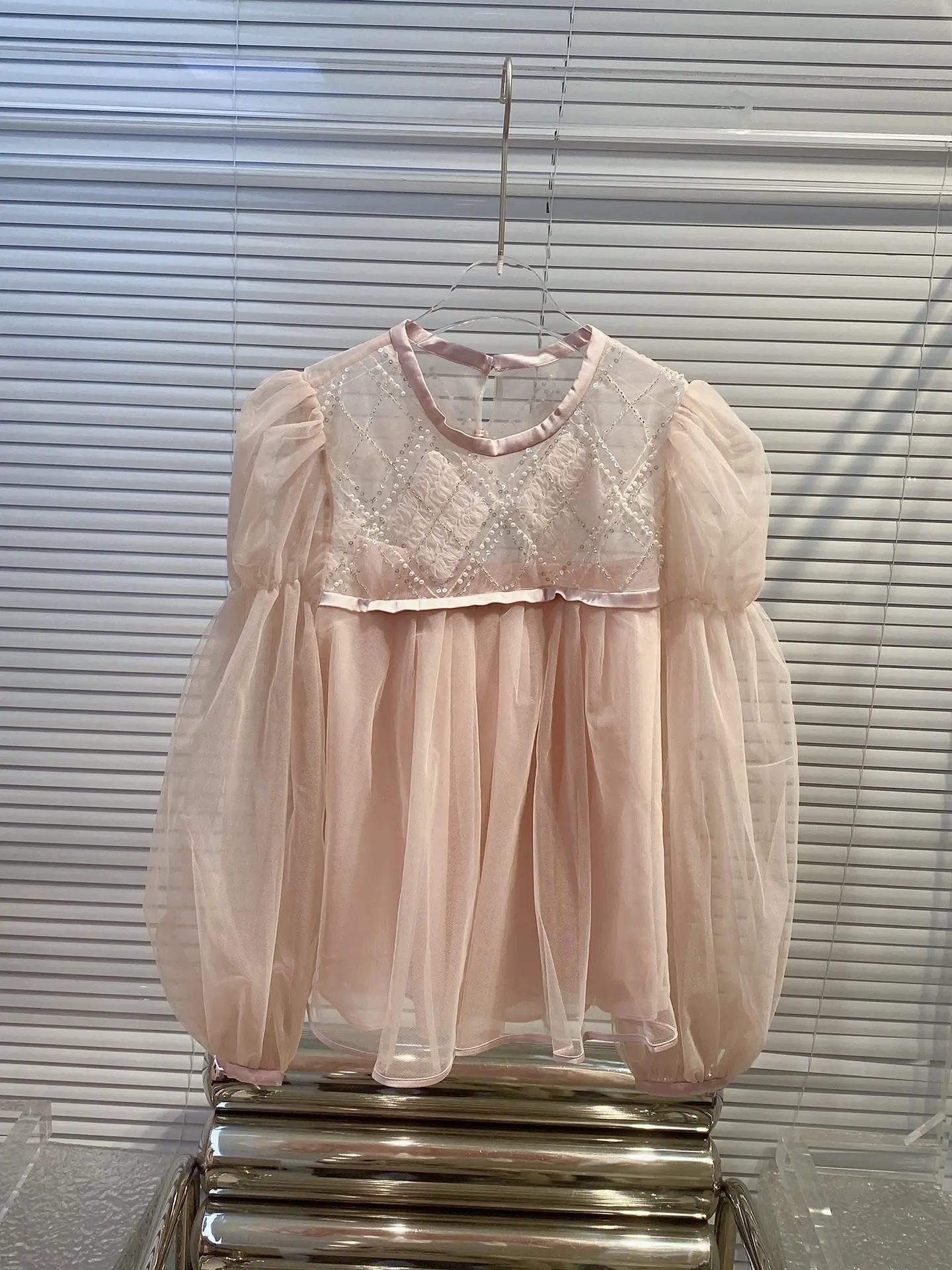 23 New Couture Craft beaded top with bubble sleeves pink5.29
23 New Couture Craft beaded top with bubble sleeves pink5.29