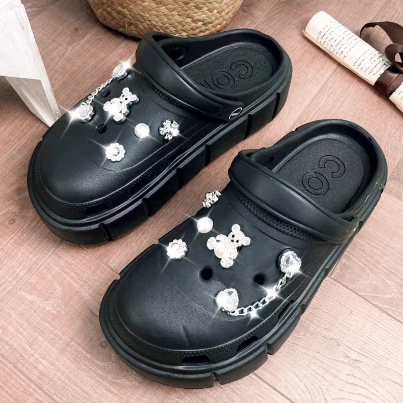 Heart & Chain Decor Textured Vented Clogs 5 CM Platform Slides Women Shoes Outdoor Beach Sandals Summer for Girls Slippers
Heart & Chain Decor Textured Vented Clogs 5 CM Platform Slides Women Shoes Outdoor Beach Sandals Summer for Girls Slippers