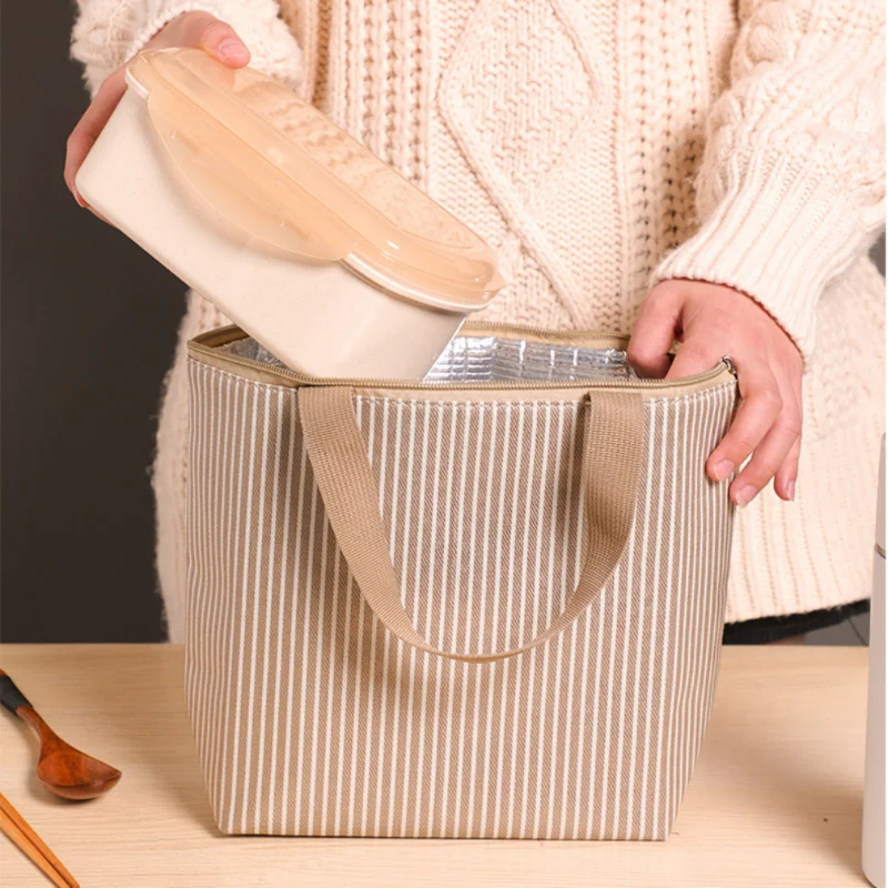 Brown Striped Insulated Lunch Bag for Women Waterproof Work Food Pouch Portable Thermal Bags Picnic Travel Lunchbox Container
Brown Striped Insulated Lunch Bag for Women Waterproof Work Food Pouch Portable Thermal Bags Picnic Travel Lunchbox Container