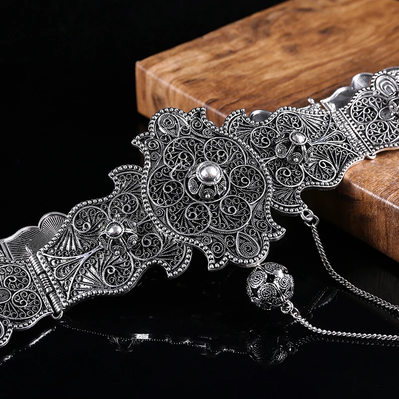 Moroccan waist chain Ancient Caucasian women's gold belt retro Azerbaijan Russian women's waist chain
Moroccan waist chain Ancient Caucasian women's gold belt retro Azerbaijan Russian women's waist chain