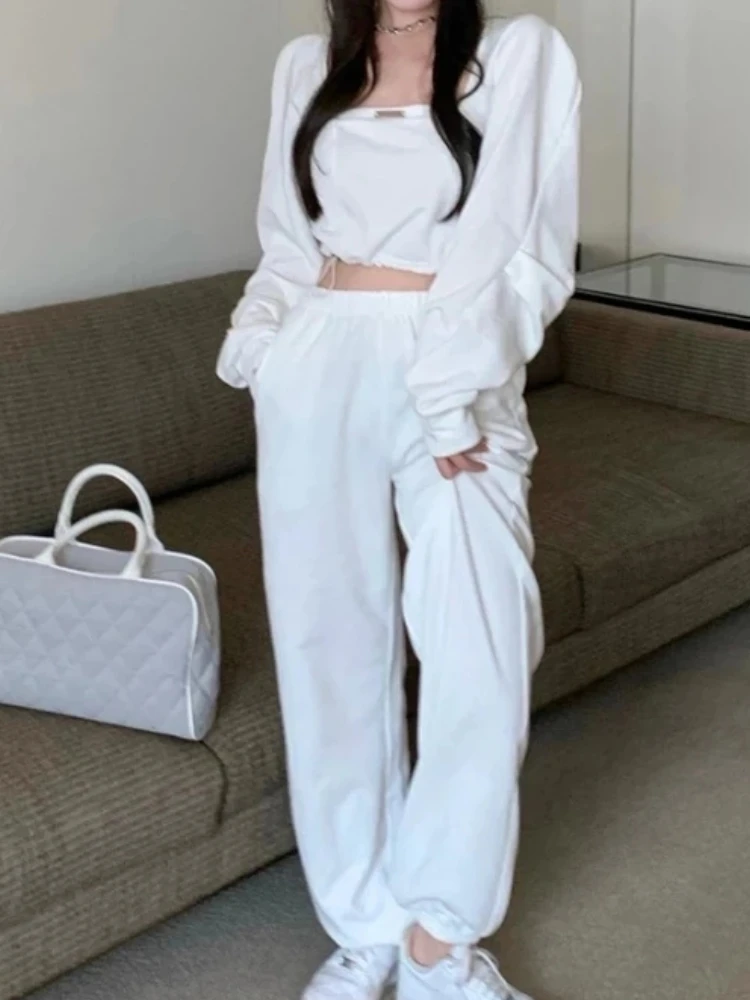 Women's Spring Autumn Casual Tracksuit Short White Top Loose Straight Leg Joggers Sweatpants 2 Piece Set Female Fashion Outfits
Women's Spring Autumn Casual Tracksuit Short White Top Loose Straight Leg Joggers Sweatpants 2 Piece Set Female Fashion Outfits