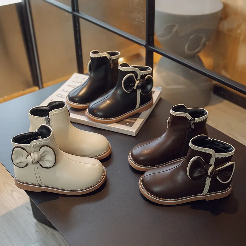 Children's Boots 2023 Autumn Winter New Girls Fashion Versatile Bow Cute Leather Shoes Kids Casual Soft Bottom Single Boots
Children's Boots 2023 Autumn Winter New Girls Fashion Versatile Bow Cute Leather Shoes Kids Casual Soft Bottom Single Boots