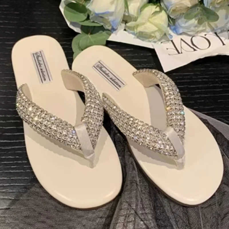 Women's Slippers Fashion Rhinestones Slippers Female 2023 Summer Beach Flip Flops for Women Flat Outside Shoes Women Zapatos
Women's Slippers Fashion Rhinestones Slippers Female 2023 Summer Beach Flip Flops for Women Flat Outside Shoes Women Zapatos