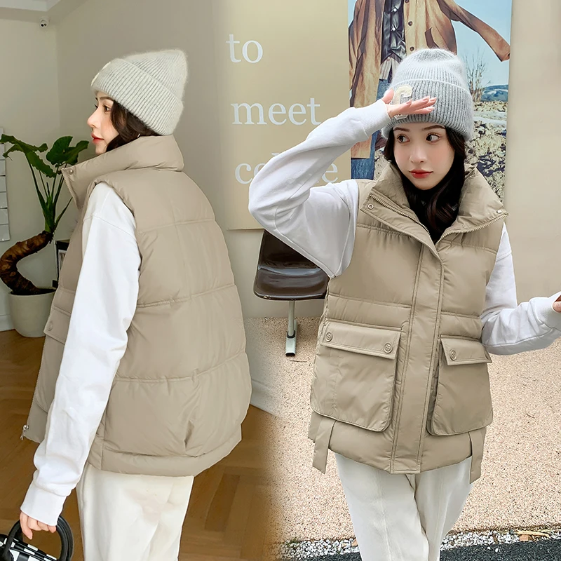 New Winter Cotton Vest Women Warm Coat Standard Collar Zipper Sleeveless Jacket Overcoat Loose Pockets Waistcoat Vest Coat 
New Winter Cotton Vest Women Warm Coat Standard Collar Zipper Sleeveless Jacket Overcoat Loose Pockets Waistcoat Vest Coat