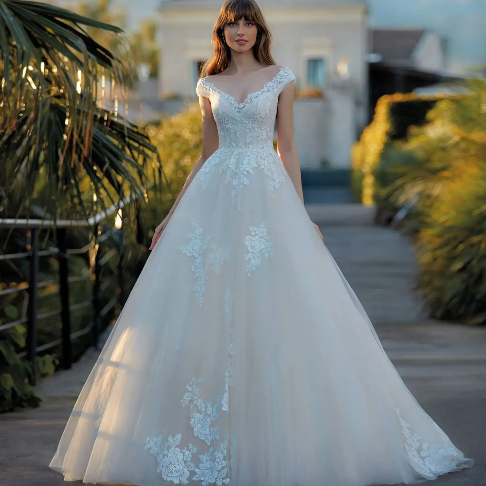 Princess A-Line Wedding Dress Lace Appliqued Sexy Off Shoulder Sweetheart Neckline Bridal Gown Sweep Train Vestidos De Novia
Princess A-Line Wedding Dress Lace Appliqued Sexy Off Shoulder Sweetheart Neckline Bridal Gown Sweep Train Vestidos De Novia