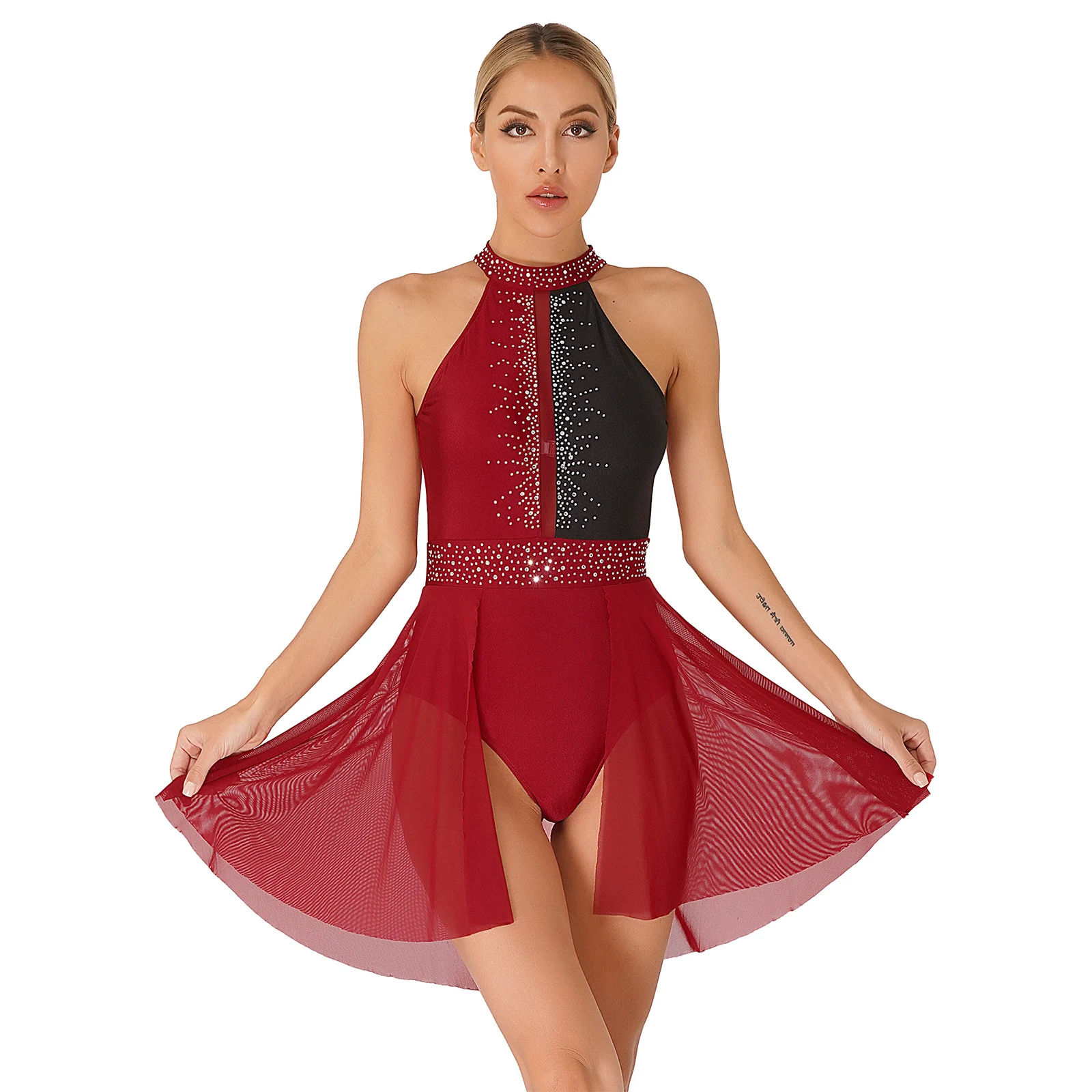 Womens Shiny Rhinestone Sleeveless Lyrical Dance Halter Dress Contrast Color Backless Leotard Dresses Figure Performance Costume
Womens Shiny Rhinestone Sleeveless Lyrical Dance Halter Dress Contrast Color Backless Leotard Dresses Figure Performance Costume