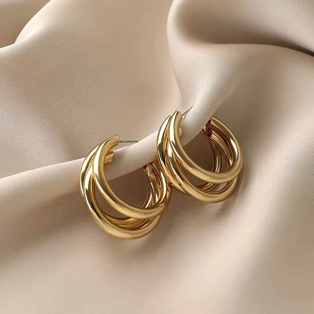 Fashion Metal Punk Round Hoop C Shape Stud Earrings for Women Lady Trendy 3 Color Dangle Birthday Wedding Party Ear Jewelry Gift
Fashion Metal Punk Round Hoop C Shape Stud Earrings for Women Lady Trendy 3 Color Dangle Birthday Wedding Party Ear Jewelry Gift