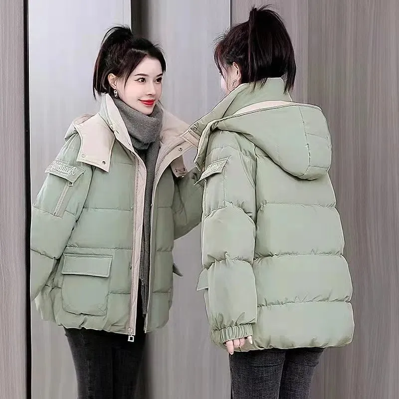 2022 Women's Winter Jacket Streetwear Polyester Zipper Straight Solid Splice Padded Coat Warm Female Parkas Black Women Clothing
2022 Women's Winter Jacket Streetwear Polyester Zipper Straight Solid Splice Padded Coat Warm Female Parkas Black Women Clothing