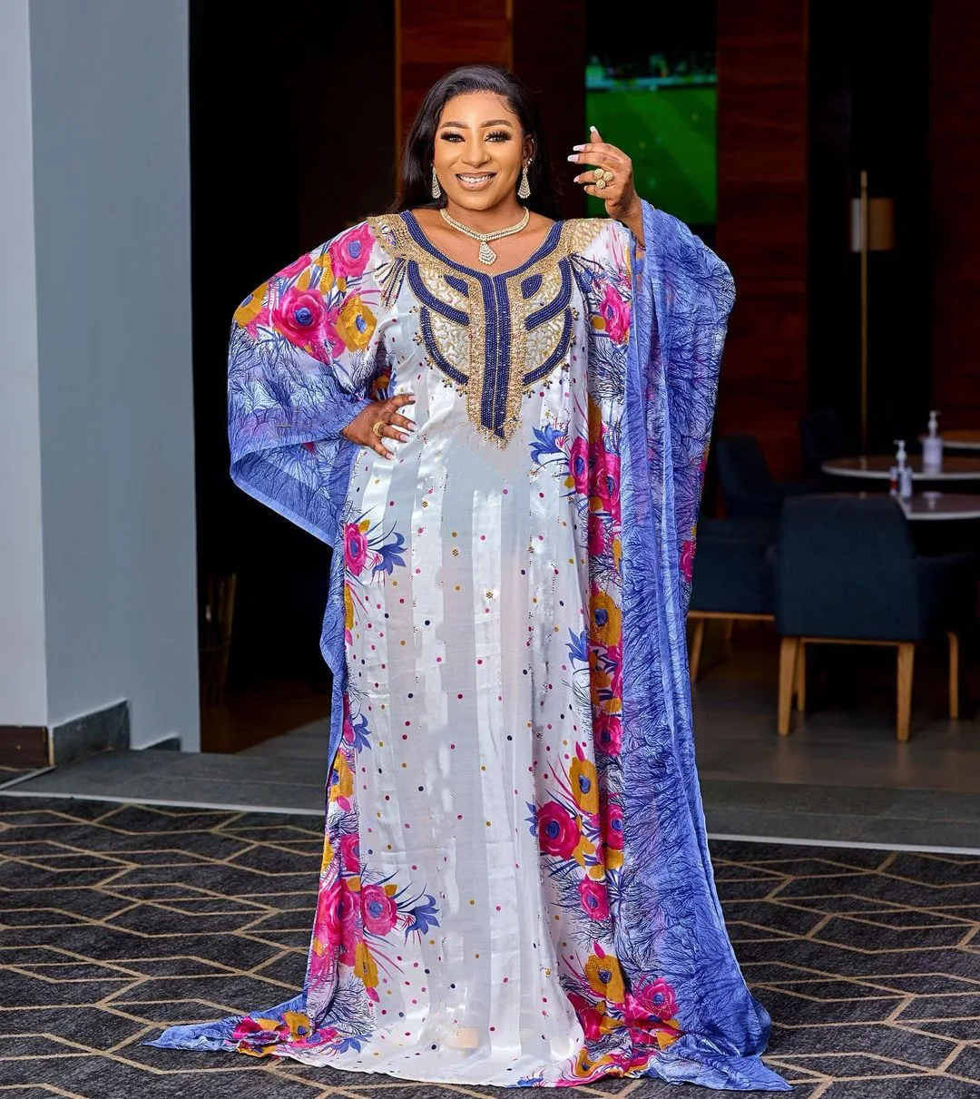 Dashiki Plus Size African Dresses for Women Summer Elegant African Sequined Long Dress Muslim Abaya tenue africaine femme
Dashiki Plus Size African Dresses for Women Summer Elegant African Sequined Long Dress Muslim Abaya tenue africaine femme