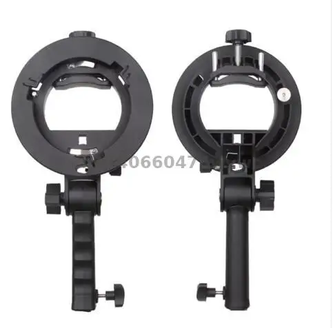Handheld Grip S-Type Bracket Bowens S Mount Holder for Speedlite Flash Snoot Softbox Beauty Dish Honeycomb Triopo photography
Handheld Grip S-Type Bracket Bowens S Mount Holder for Speedlite Flash Snoot Softbox Beauty Dish Honeycomb Triopo photography
