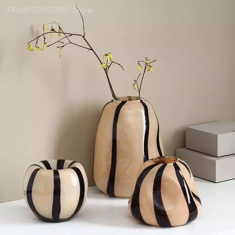NEW2023 Glass Vase Retro Stripes Hydroponics Vase Desktop Decorative Ornament Home Decoration Accessories Vases Pots Terrarium
NEW2023 Glass Vase Retro Stripes Hydroponics Vase Desktop Decorative Ornament Home Decoration Accessories Vases Pots Terrarium