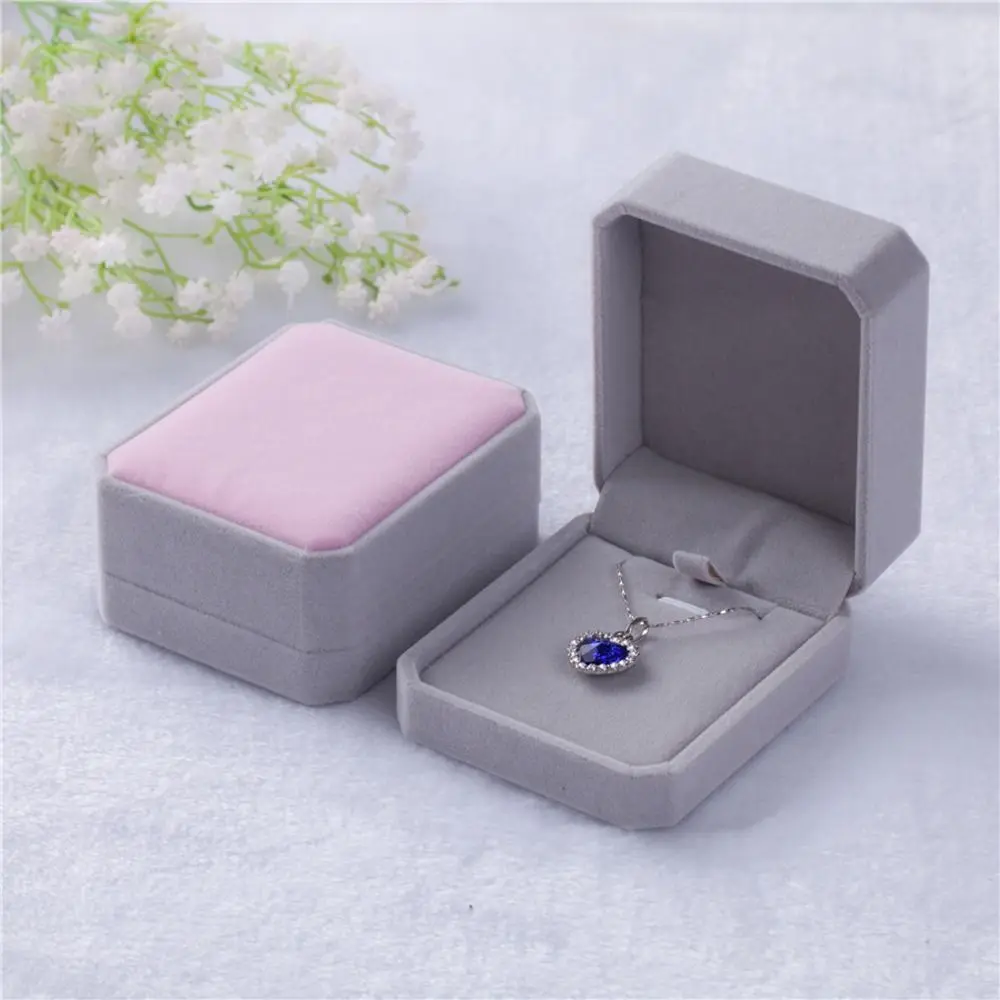 Gift Multi-color Ornament Square Shape Women Jewelry Box Velvet Necklace Display Case Jewelry Storage Box Jewelry Organizer
Gift Multi-color Ornament Square Shape Women Jewelry Box Velvet Necklace Display Case Jewelry Storage Box Jewelry Organizer