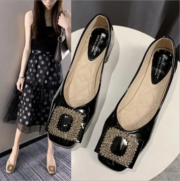 Women Flat Shoes Ballet Shoes Slip On Loafers Moccasins Brand Leather Flats Metal Decoration Ballerina Zapatos Mujer Size 35-40
Women Flat Shoes Ballet Shoes Slip On Loafers Moccasins Brand Leather Flats Metal Decoration Ballerina Zapatos Mujer Size 35-40