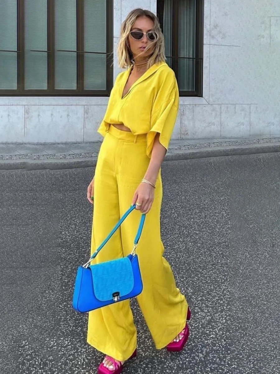 Elegant Satin Bow T-shirt Tops Women Fashion Solid V Neck Short Sleeve Loose Crop Top 2023 New Summer Office Lady Shirt Clothes
Elegant Satin Bow T-shirt Tops Women Fashion Solid V Neck Short Sleeve Loose Crop Top 2023 New Summer Office Lady Shirt Clothes