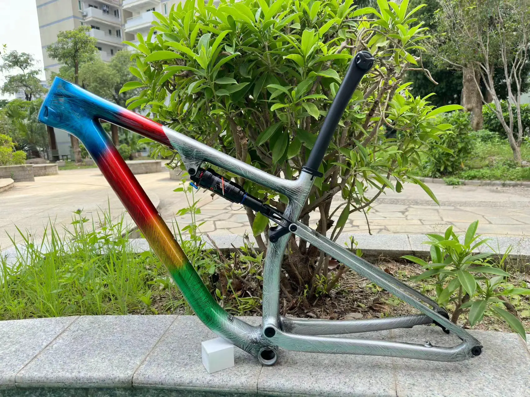 2023 new soft epic evo carbon frame 29er Carbon MTB Frame 148x12mm Mountain Bike Frames BB68 Boost Carbon Frame Cycling Parts
2023 new soft epic evo carbon frame 29er Carbon MTB Frame 148x12mm Mountain Bike Frames BB68 Boost Carbon Frame Cycling Parts