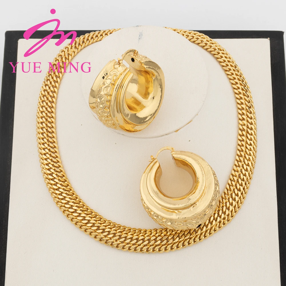 YM 18K Gold Plated Jewelry Set for Women Big Chain Dubai Copper Luxury Necklace Bold Earrings African Jewelry Party Wedding Gift
YM 18K Gold Plated Jewelry Set for Women Big Chain Dubai Copper Luxury Necklace Bold Earrings African Jewelry Party Wedding Gift