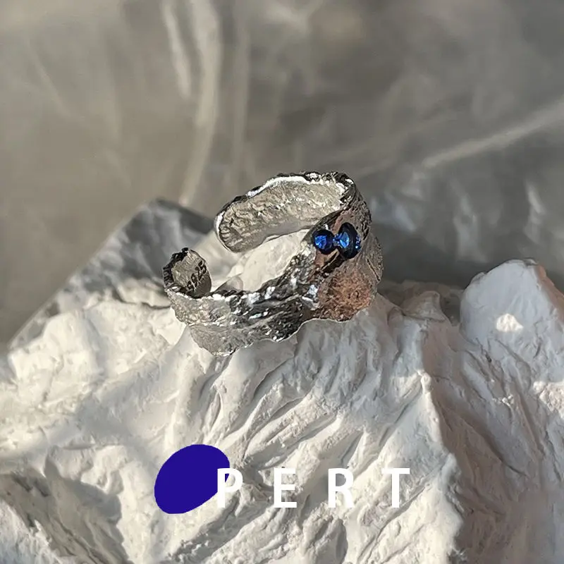 PERT Blue Zircon S925 Sterling Silver Niche Design Sense Irregular Shaped Tin Foil Texture Inlaid Open Ring
PERT Blue Zircon S925 Sterling Silver Niche Design Sense Irregular Shaped Tin Foil Texture Inlaid Open Ring