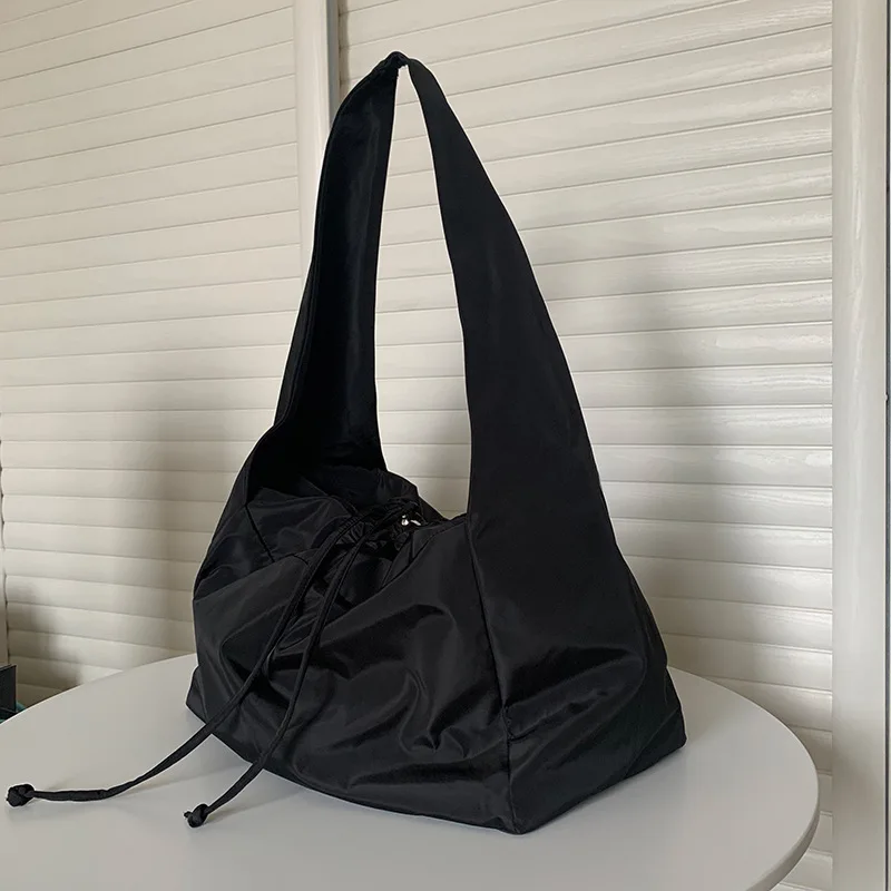 Durable Nylon Crossbody Bags Female Large Capacity Casual Handbag Folds Underarm 2023
Durable Nylon Crossbody Bags Female Large Capacity Casual Handbag Folds Underarm 2023