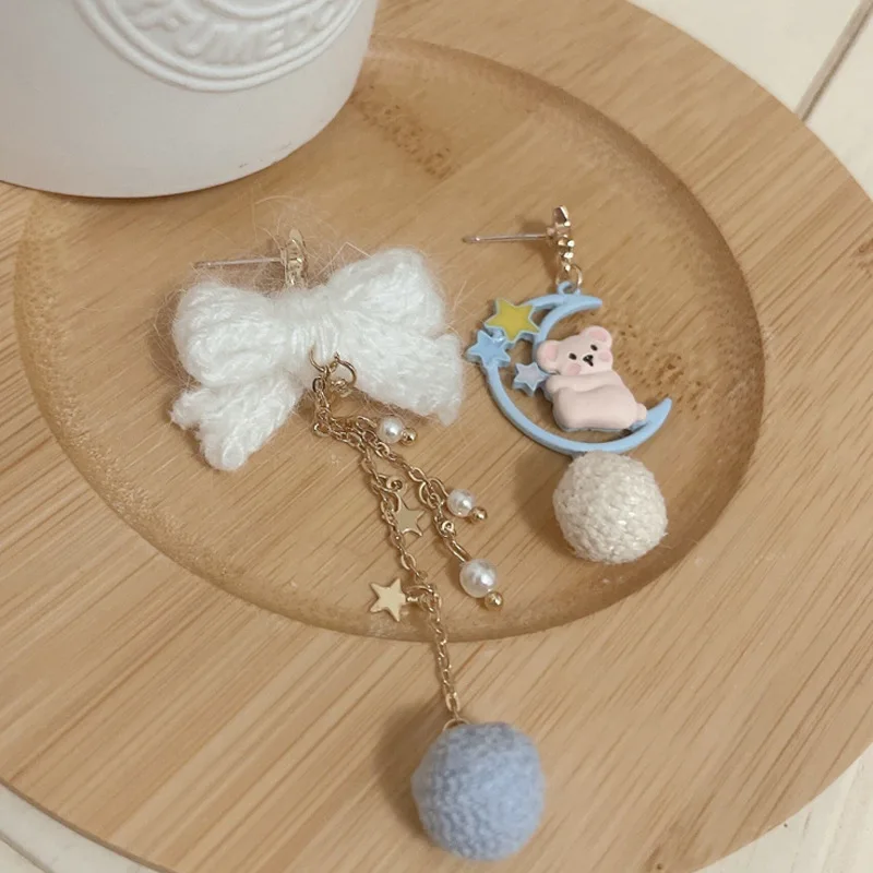 S925 Silver needle handmade Moon Bear asymmetrical earrings lovely personality sweet soft adorable paint earrings
S925 Silver needle handmade Moon Bear asymmetrical earrings lovely personality sweet soft adorable paint earrings