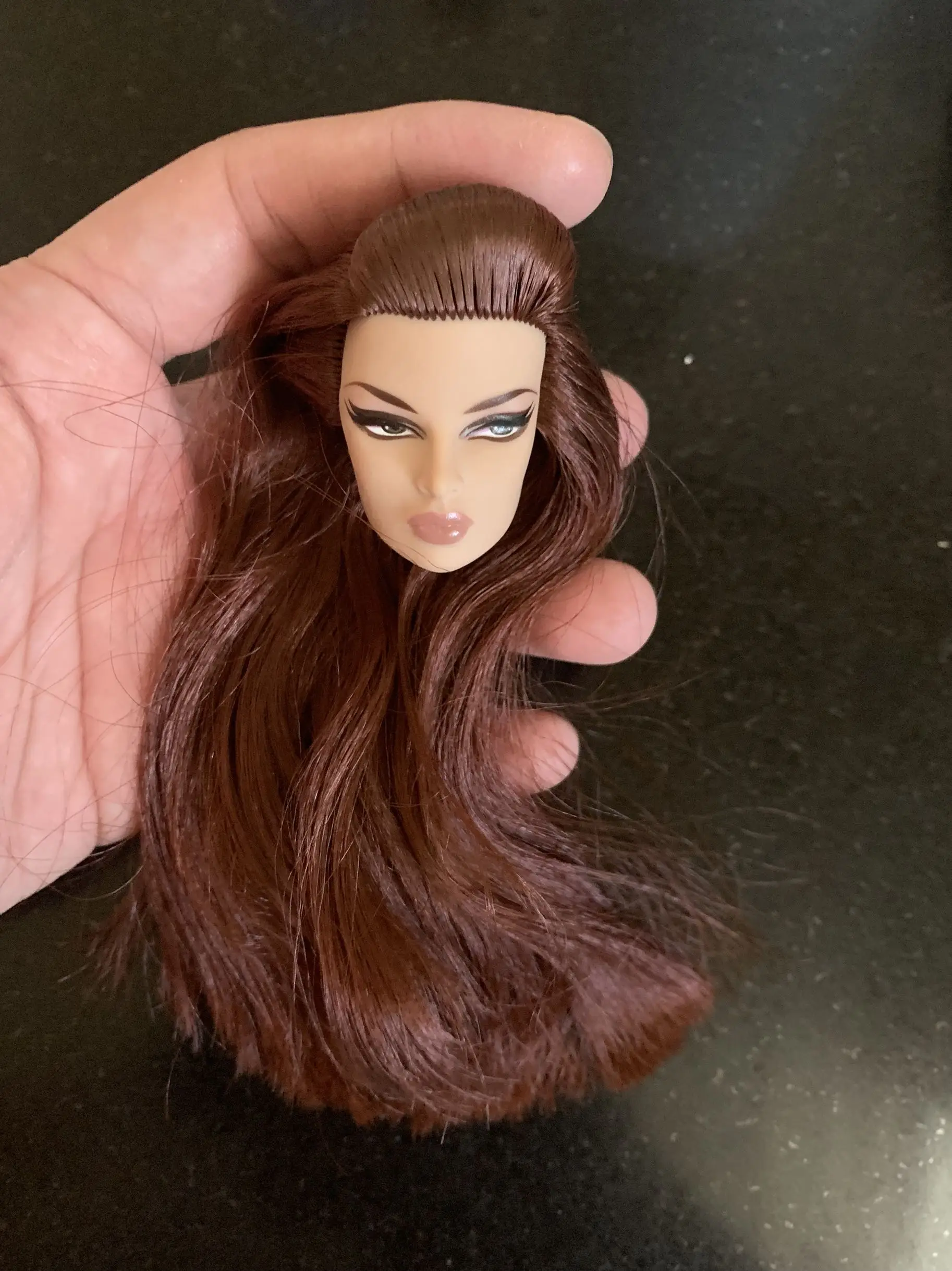 30cm Original FR head IT doll heads Fashion license head quality doll heads girls Dressing DIY toy parts
30cm Original FR head IT doll heads Fashion license head quality doll heads girls Dressing DIY toy parts