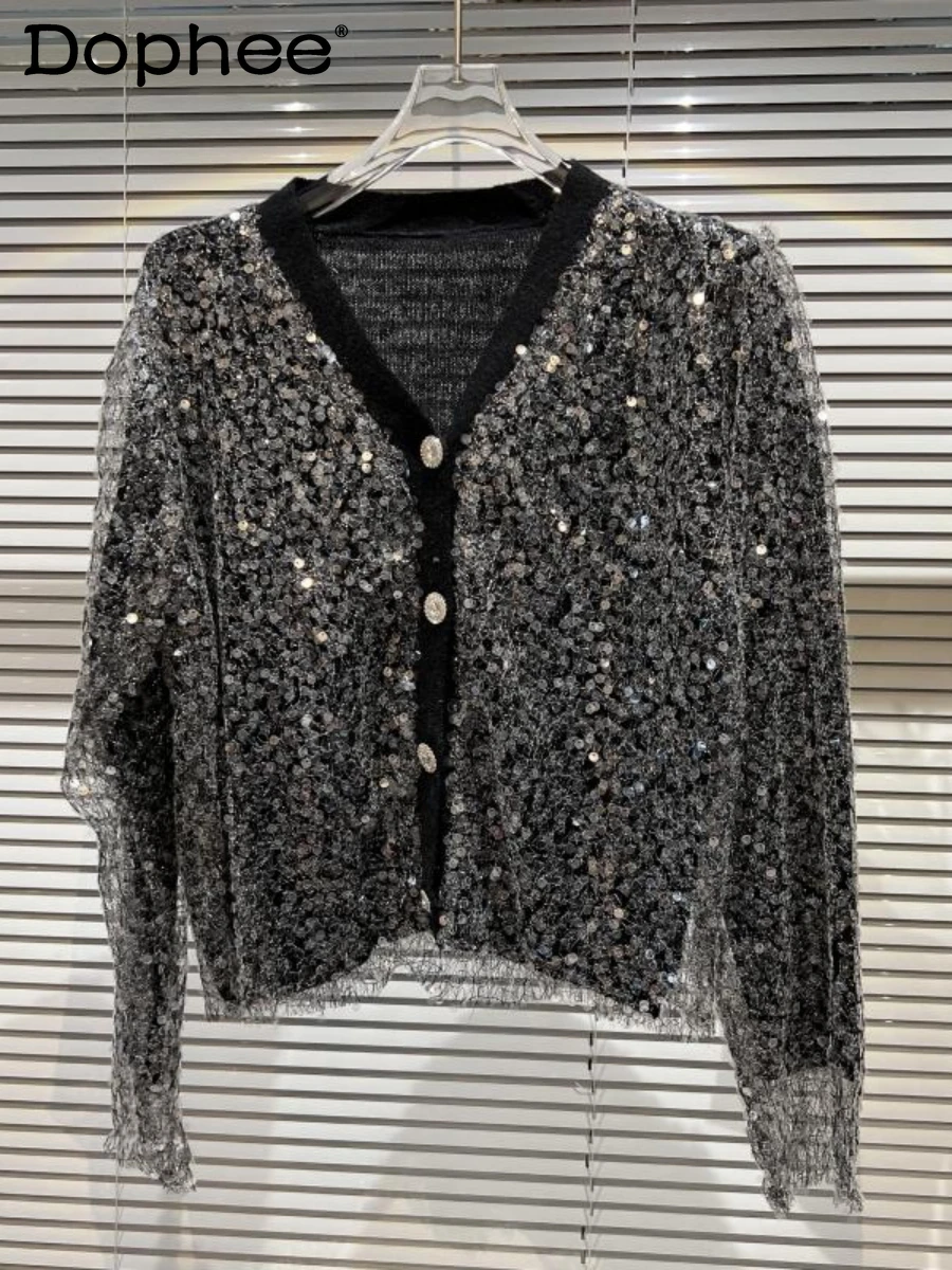 Женский вязаный кардиган с V-образным вырезом и длинным рукавом
Женский вязаный кардиган с V-образным вырезом и длинным рукавом