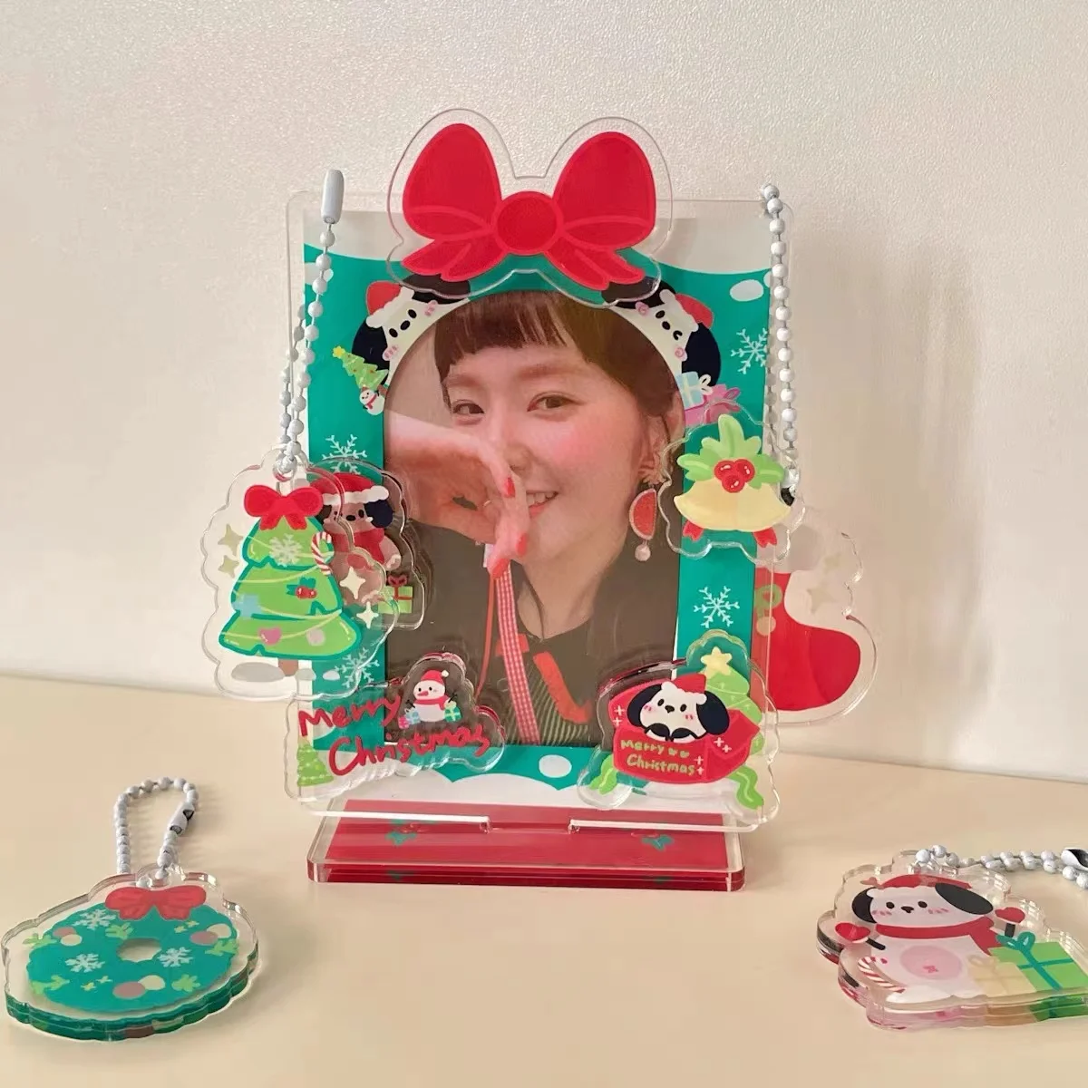 Christmas Dog Style Acrylic photocard frame holder card 3 inch Creative photo holder stand Display stand school stationery
Christmas Dog Style Acrylic photocard frame holder card 3 inch Creative photo holder stand Display stand school stationery