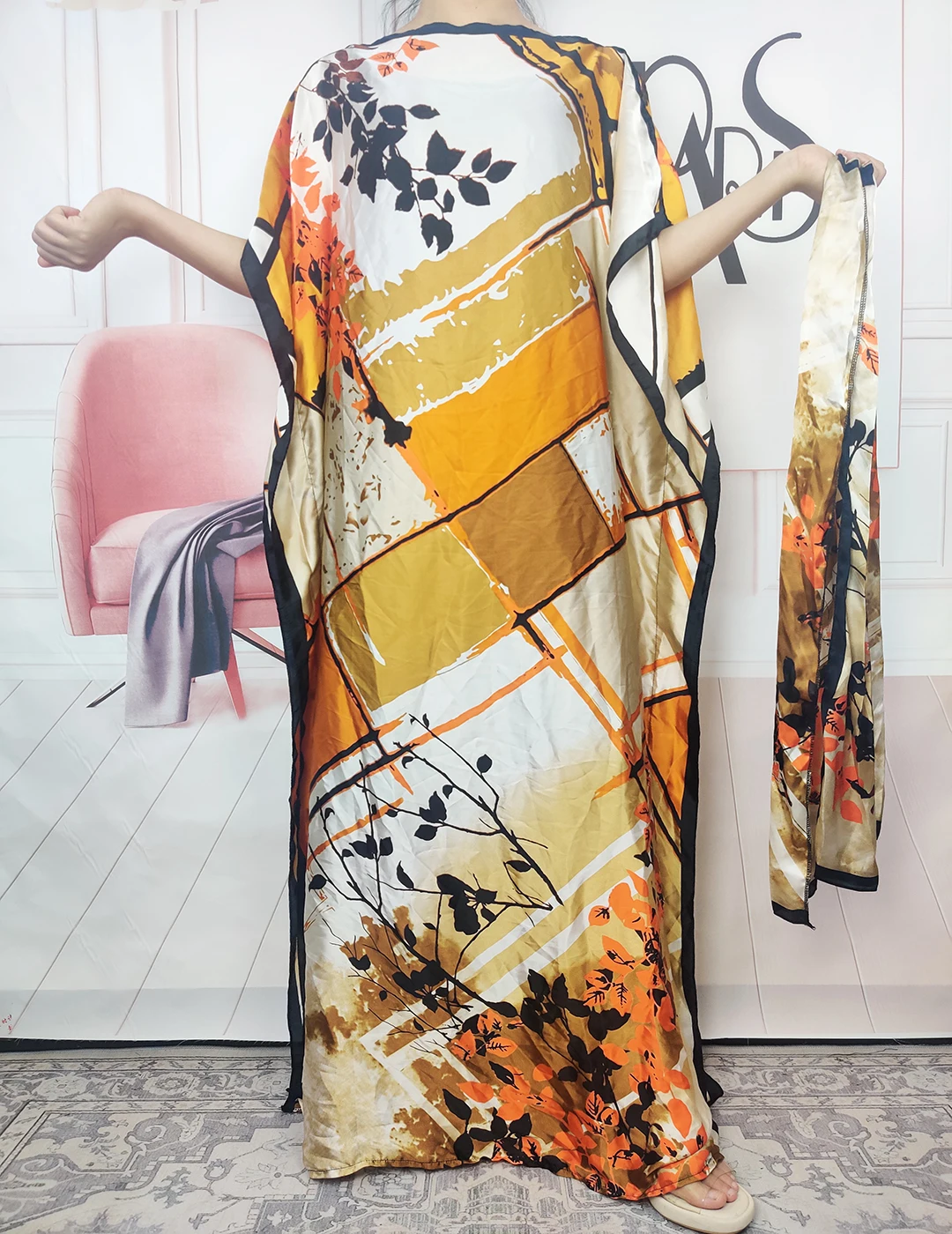 African Dress For Women Fashion Print Traditional Muslim oversize trend resort-style long imitation silk sense of classic Abaya
African Dress For Women Fashion Print Traditional Muslim oversize trend resort-style long imitation silk sense of classic Abaya