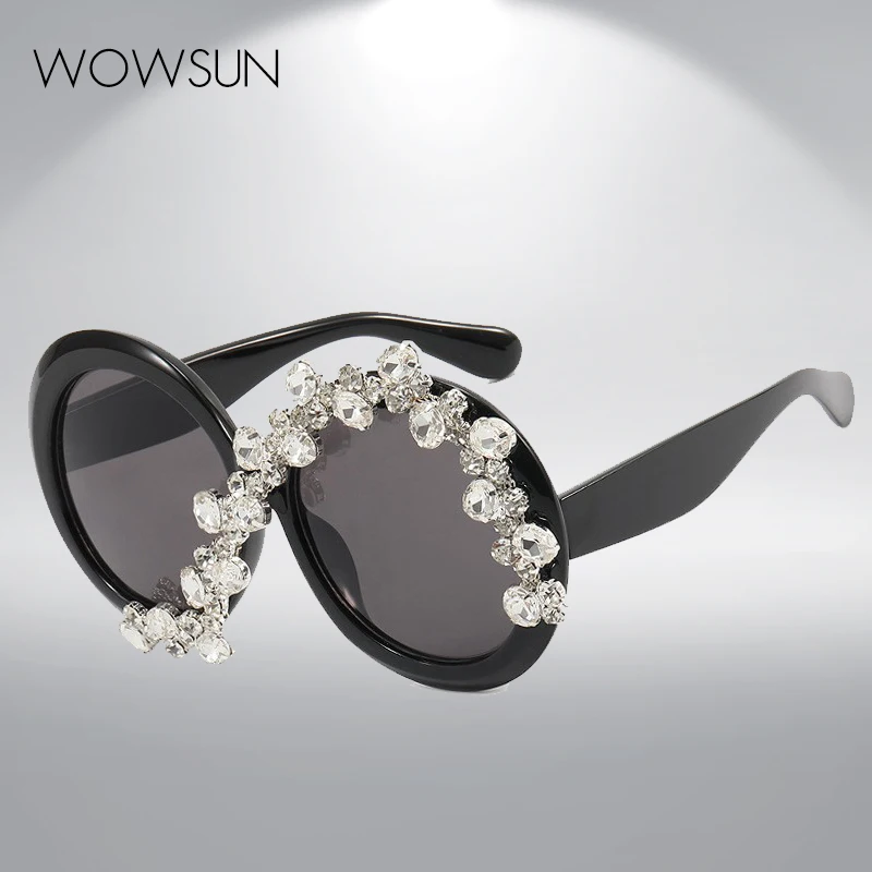 WOWSUN Retro Oversized Round Sunglasses Female Fashion Diamond Rhinestone Sunglasses Male Luxury Brand Designer Sunglasses.
WOWSUN Retro Oversized Round Sunglasses Female Fashion Diamond Rhinestone Sunglasses Male Luxury Brand Designer Sunglasses.