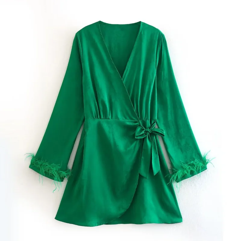 Bmissingyou Emerald Green Feather Long Sleeve Mini Dresses for Women Bow Printed Sexy V Neck Dress Ladies Fashion Night Wear
Bmissingyou Emerald Green Feather Long Sleeve Mini Dresses for Women Bow Printed Sexy V Neck Dress Ladies Fashion Night Wear