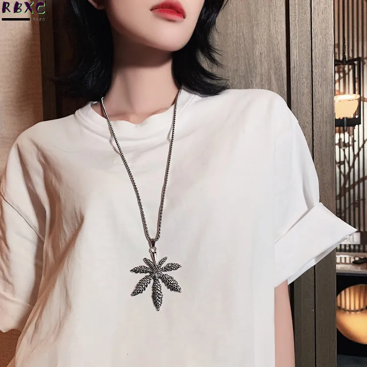 Rbxc Long Necklaces Maple Leaf Hip Hop Men's Necklaces Fashion Women's Street Cool Wind Exaggerated Sweater Necklaces Fashion
Rbxc Long Necklaces Maple Leaf Hip Hop Men's Necklaces Fashion Women's Street Cool Wind Exaggerated Sweater Necklaces Fashion