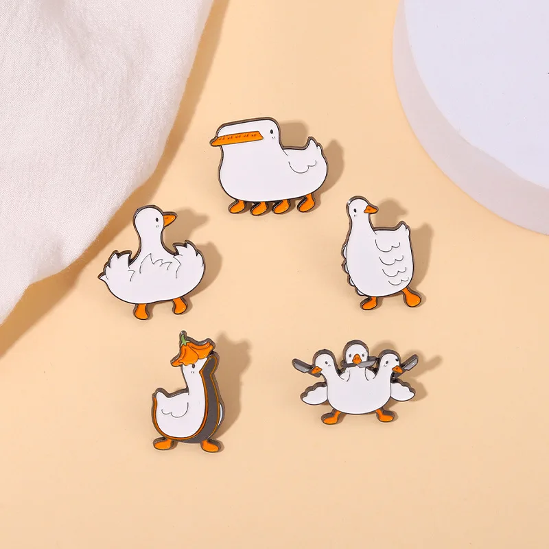 Big White Color Duck Brooch For Women Lovely Animal Three Head Duck Children Alloy Paint Badge Costume Lapel Pin Jewelry
Big White Color Duck Brooch For Women Lovely Animal Three Head Duck Children Alloy Paint Badge Costume Lapel Pin Jewelry