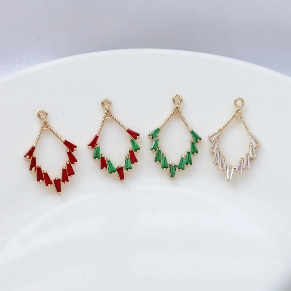 1pcs Vintage Lace Color Retention Copper Plated Inlaid Zircon Rhinestones Pendant Diy Handmade Jewelry Earrings Material
1pcs Vintage Lace Color Retention Copper Plated Inlaid Zircon Rhinestones Pendant Diy Handmade Jewelry Earrings Material