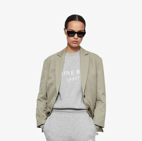 2021 Fashion Classic Brand Luxury Design Letter Print Classic Floral Grey Fleece Cotton Women Autumn Winter New Sweater A4
2021 Fashion Classic Brand Luxury Design Letter Print Classic Floral Grey Fleece Cotton Women Autumn Winter New Sweater A4
