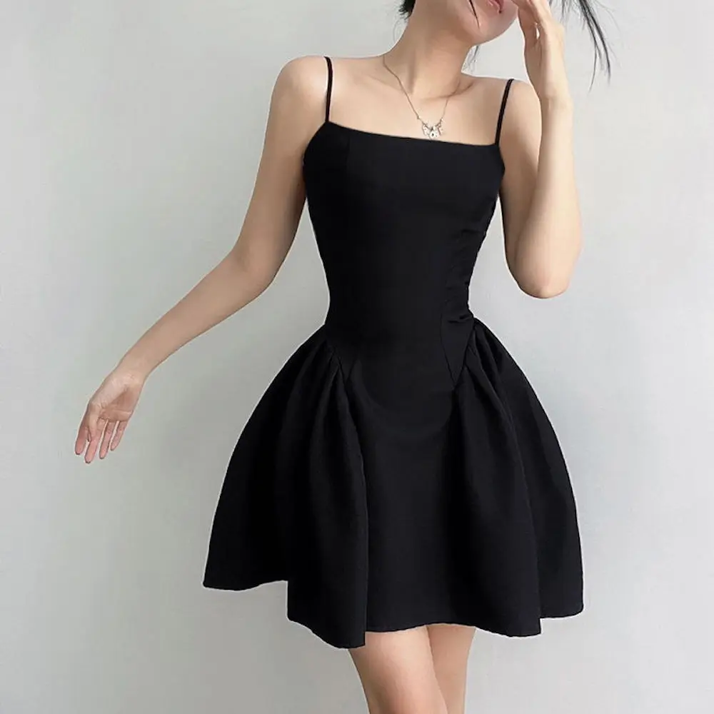 Pleated Design Sense Suspender Dress Women's Summer Trend Simple Waist Closed A Swing Skirt Women
Pleated Design Sense Suspender Dress Women's Summer Trend Simple Waist Closed A Swing Skirt Women