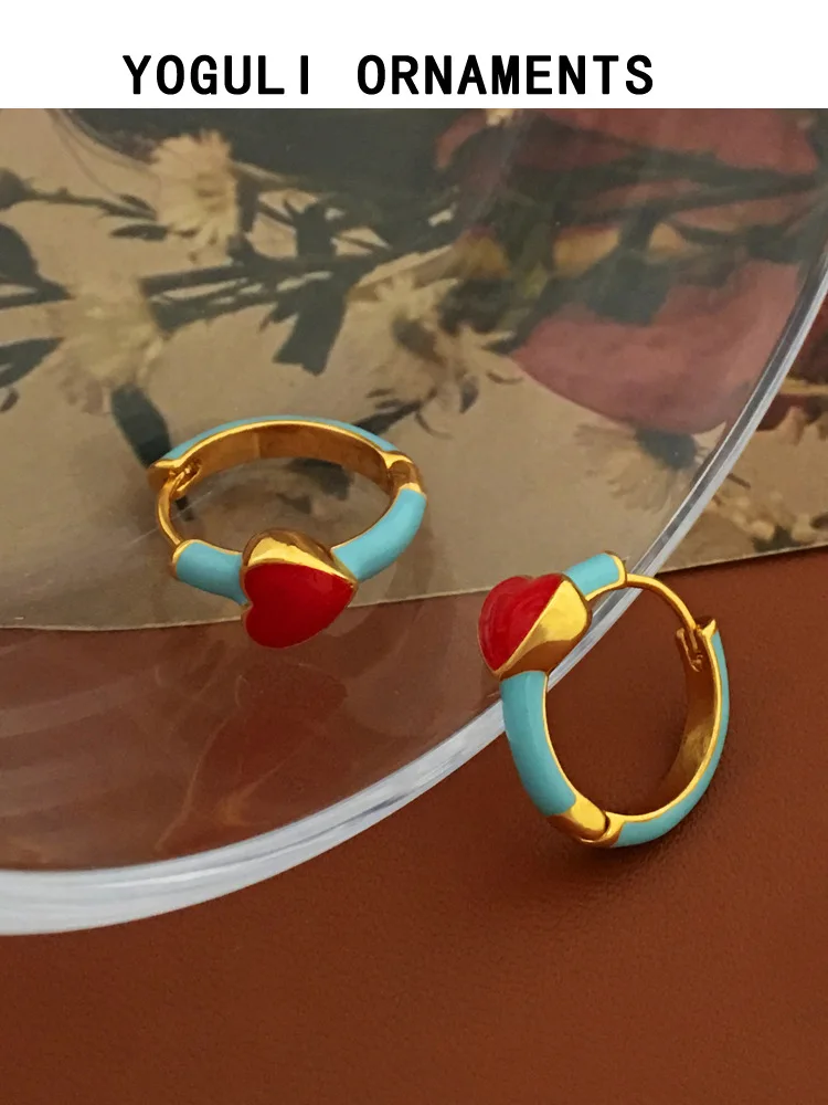 VintageCopper-plated Gold Retro Contrast Earrings Simple Ins Wind Love Round Earrings Female Fashion Earrings
VintageCopper-plated Gold Retro Contrast Earrings Simple Ins Wind Love Round Earrings Female Fashion Earrings