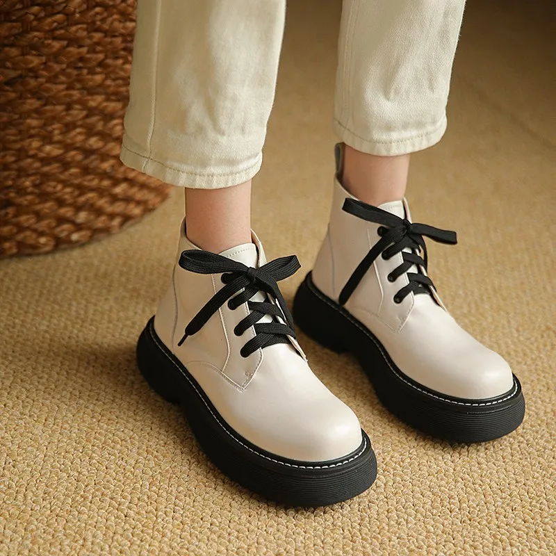 New Autumn Ankle Boots Women Thick Sole Soft Leather Sneakers Lady Fashion Motorcycle Booties Students Lace Up Comfortable Shoes
New Autumn Ankle Boots Women Thick Sole Soft Leather Sneakers Lady Fashion Motorcycle Booties Students Lace Up Comfortable Shoes