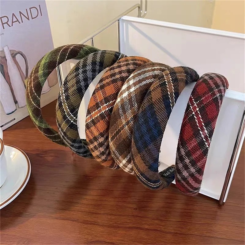 Korean Fashionable Retro Plaid Headband French Simple Hairband 2022 New Headbands For Women Designer Accessories
Korean Fashionable Retro Plaid Headband French Simple Hairband 2022 New Headbands For Women Designer Accessories