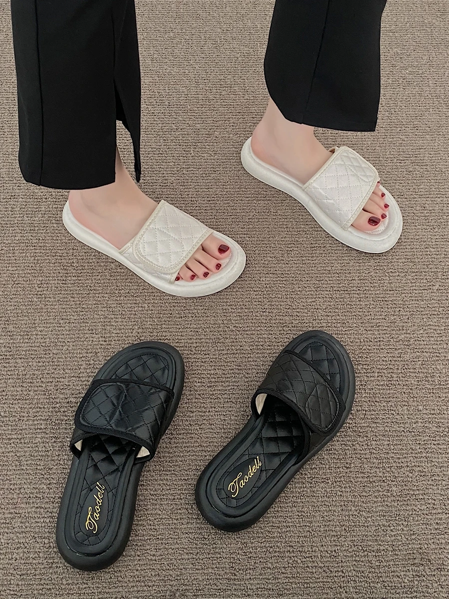 Shoes Slippers Casual Slides Slipers Women Beige Heeled Sandals Luxury Summer 2022 Black Flat Basic PU Rome Retro Rubber
Shoes Slippers Casual Slides Slipers Women Beige Heeled Sandals Luxury Summer 2022 Black Flat Basic PU Rome Retro Rubber