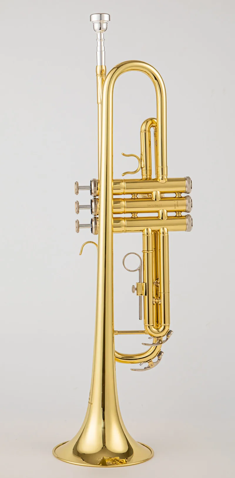 Made in Japan quality 4335 Bb Trumpet B Flat Brass Silver Plated Professional Trumpet Musical Instruments with Leather Case 
Made in Japan quality 4335 Bb Trumpet B Flat Brass Silver Plated Professional Trumpet Musical Instruments with Leather Case